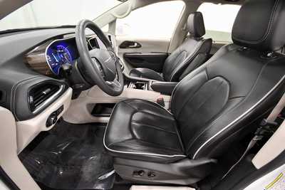 2022 Chrysler Pacifica, $24479. Photo 12