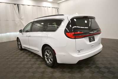 2022 Chrysler Pacifica, $24479. Photo 5