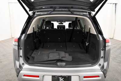 2023 Nissan Pathfinder, $33279. Photo 7