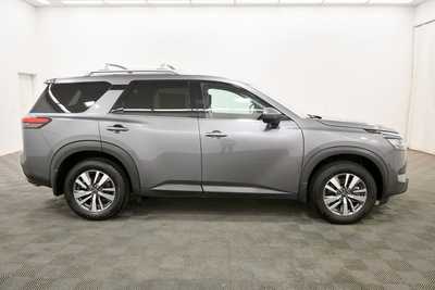 2023 Nissan Pathfinder, $33279. Photo 9
