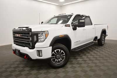 2023 GMC 2500 Crew Cab, $57679. Photo 2