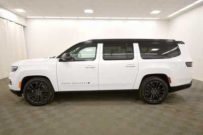 2024 Jeep Grand Wagoneer, $75997. Photo 4
