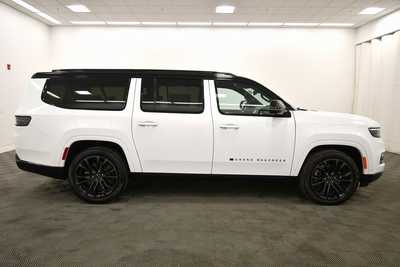2024 Jeep Grand Wagoneer, $75997. Photo 9