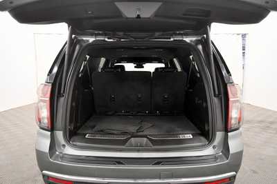 2023 Chevrolet Suburban, $46871. Photo 7