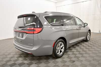 2022 Chrysler Pacifica, $21479. Photo 8