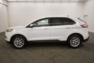2023 Ford Edge, $23579. Photo 4
