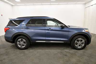 2020 Ford Explorer, $23279. Photo 9