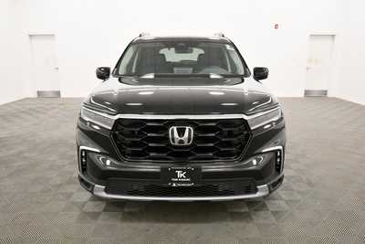 2025 Honda Pilot, $49499. Photo 10