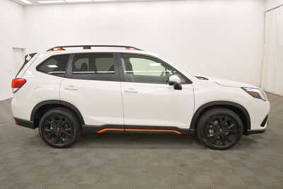 2024 Subaru Forester, $31989. Photo 9