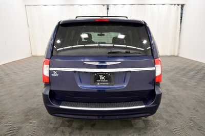 2015 Chrysler Town & Country, $11679. Photo 6