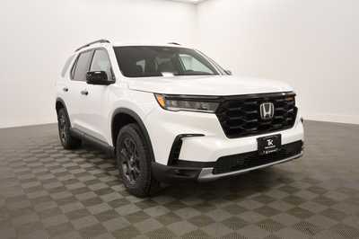 2025 Honda Pilot, $51305. Photo 9