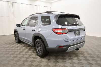 2025 Honda Pilot, $52090. Photo 5