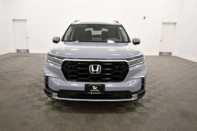 2025 Honda Pilot, $51505. Photo 10
