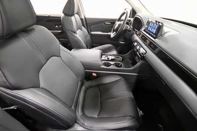 2025 Honda Pilot, $51505. Photo 12
