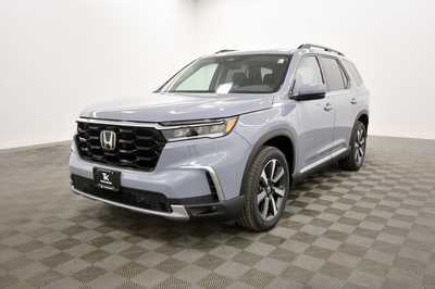 2025 Honda Pilot, $51505. Photo 2