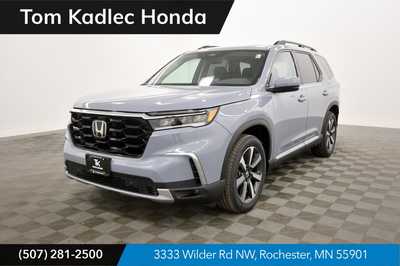2025 Honda Pilot, $51505. Photo 1