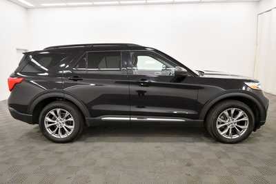 2022 Ford Explorer, $30989. Photo 9