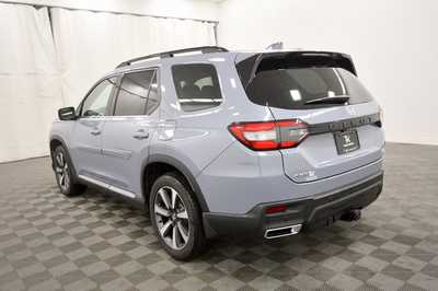 2025 Honda Pilot, $54985. Photo 5