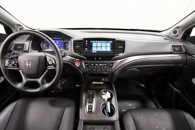 2022 Honda Pilot, $37399. Photo 3