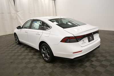 2023 Honda Accord, $25989. Photo 5