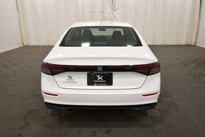 2023 Honda Accord, $25989. Photo 6
