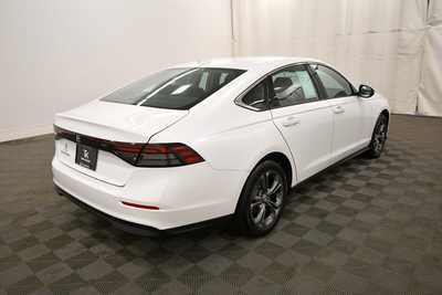 2023 Honda Accord, $25989. Photo 7