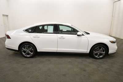 2023 Honda Accord, $25989. Photo 8