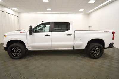 2022 Chevrolet 1500 Crew Cab, $48979. Photo 4