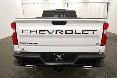 2022 Chevrolet 1500 Crew Cab, $48979. Photo 6