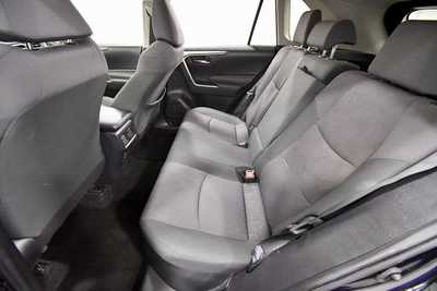 2019 Toyota RAV4, $24989. Photo 12