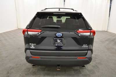 2019 Toyota RAV4, $24989. Photo 6