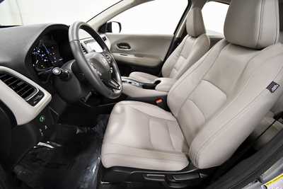 2019 Honda HR-V, $18953. Photo 11
