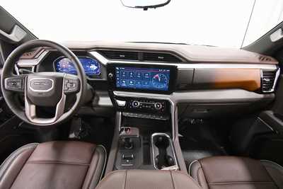 2024 GMC 1500 Crew Cab, $62579. Photo 3