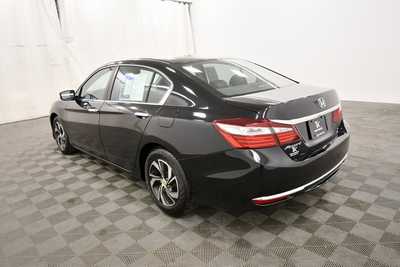 2017 Honda Accord, $14749. Photo 5