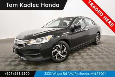 2017 Honda Accord, $14749. Photo 1