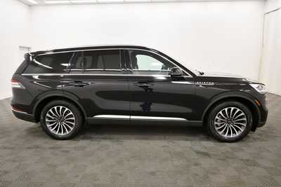 2023 Lincoln Aviator, $53679. Photo 8
