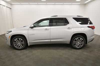 2022 Chevrolet Traverse, $36679. Photo 4