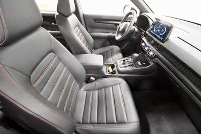 2025 Honda CR-V, $42950. Photo 12