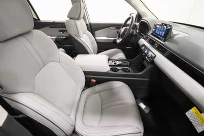 2025 Honda Pilot, $54530. Photo 12