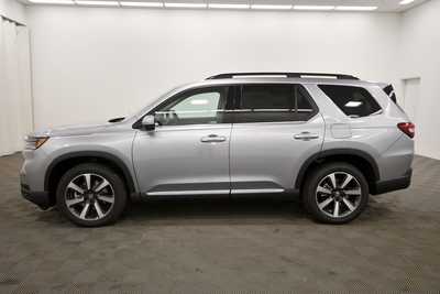 2025 Honda Pilot, $54530. Photo 4
