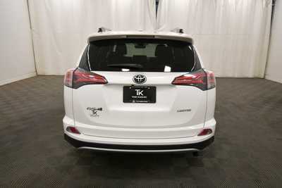 2018 Toyota RAV4, $25579. Photo 6