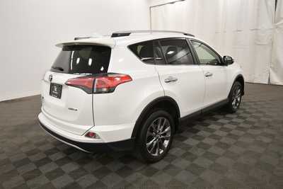 2018 Toyota RAV4, $25579. Photo 8