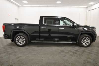 2023 GMC 1500 Crew Cab, $58679. Photo 9