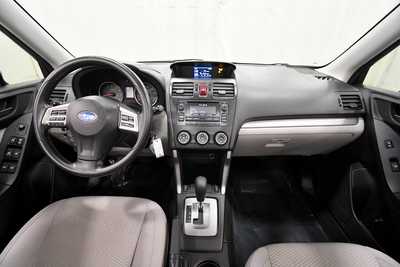 2014 Subaru Forester, $13679. Photo 3