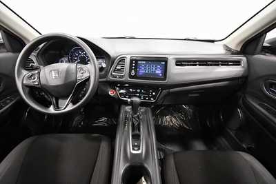 2021 Honda HR-V, $21999. Photo 3