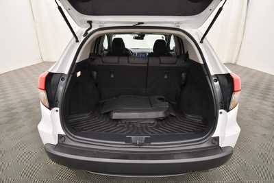 2021 Honda HR-V, $21999. Photo 7