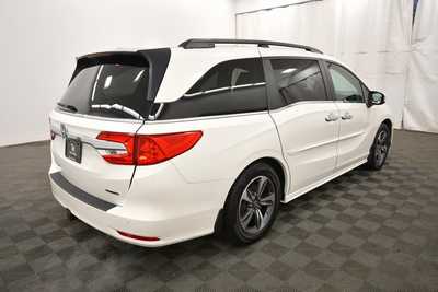2018 Honda Odyssey, $28615. Photo 8