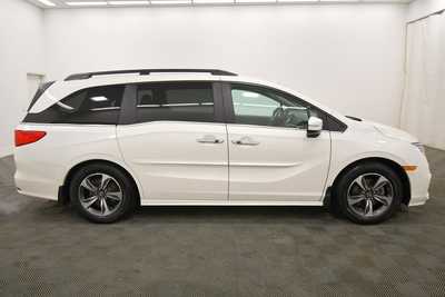 2018 Honda Odyssey, $28615. Photo 9