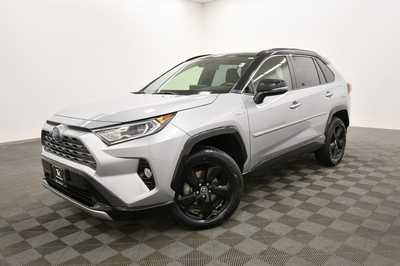 2019 Toyota RAV4, $29679. Photo 2