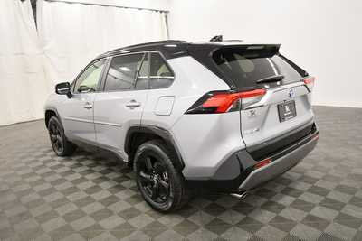 2019 Toyota RAV4, $29679. Photo 5